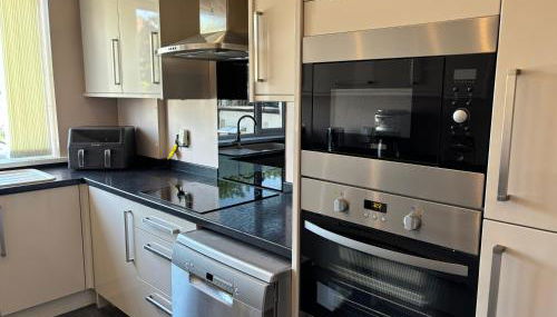 SmithStayz Poulton - Foto 4, stove, dishwasher