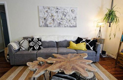 Stylish Lake Hs w/ hot tub: Walk to Blk Mtn Shops - Foto 32