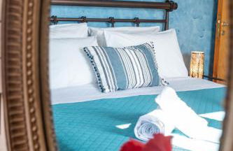 SEA & OLIVES HOUSE - Photo 5