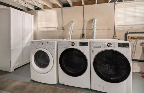 Refined Seattle Craftsman - Perfect Family Retreat near Parks, Zoo & UW - Foto 2