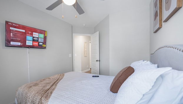 Waiting to Excell in Clarksville - Photo 3, Room