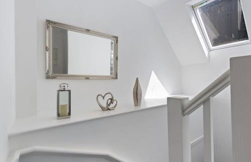 Pass the Keys Tannery Mews - Stunning Central 2-Bed with Parking - Foto 28