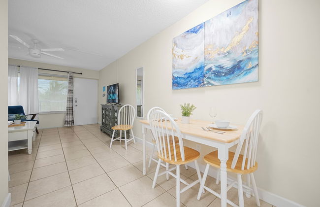 Riverwatch Apartments by Lowkl - Photo 16