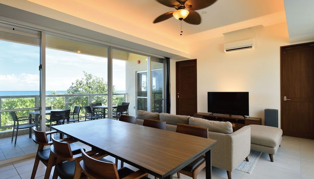 The Pool & Sauna Villa MOTOBU - Photo 3, Chambre