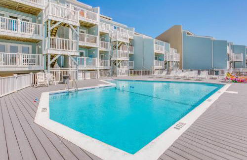 Salt and Light Oceanfront Condo with Pool and Elevator - Foto 2