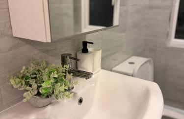 Contractors Residence - Long Stay DISC0UNT- Private Parking - Central Location - Fast Wifi - Foto 23