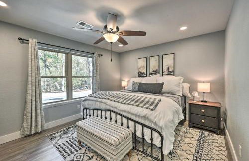 Updated Royal Retreat on 5 Acres Hidden Creek - Foto 17