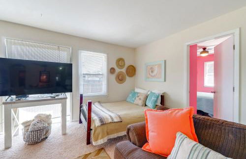 Surf City Spring Escape with Fire Pit - Foto 5