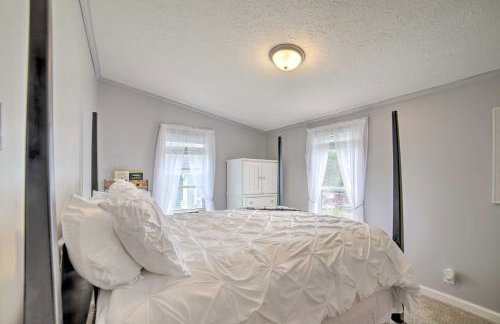 Waterfront Michigan Center Home w/ Boat Dock! - Foto 15