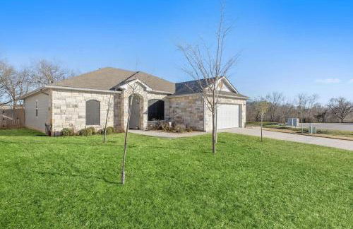 NEW Temple House - 12PPL - Families, Groups, Insurance - Quiet Street, 5 Mi To Meta, BS&W, UMHB Pets OK, FAST Wi-Fi FREE Parking - Professionally Managed By Stay Albatross Furnished Rentals - Foto 35