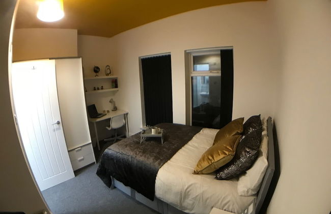 Townhouse @ 87 Walthall Street Crewe - Photo 8