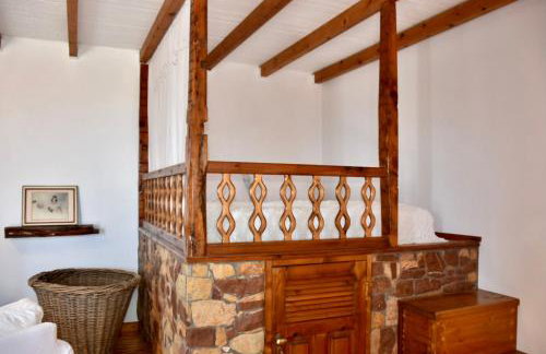 MOM'S RETREAT - Photo 10