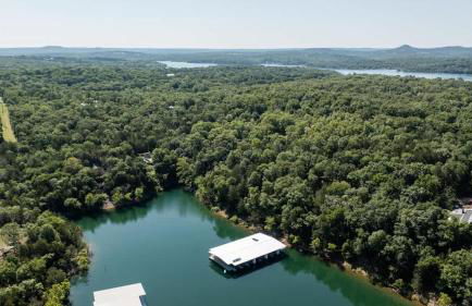 Table Rock Lake Cabin - The Oaks #5 with Lake Access & Hot Tub - Foto 20