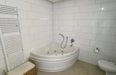 Barrierefreie Luxuswohnung mit Garten - Foto 8