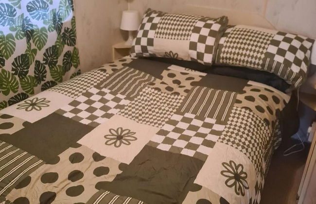 Cozy Cardiff Cabin Retreat Sleeps 6 by Aimee - Foto 3