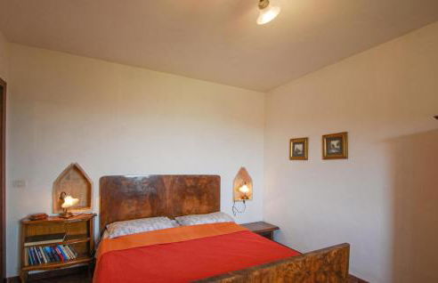 Gorgeous Home In Monterubbiano With Private Swimming Pool, Can Be Inside Or Outside - Foto 19