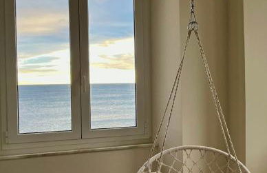 Charming Beach Flat with Seaview - Foto 3