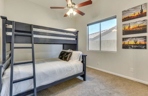 Game Room and Backyard Oasis Avondale Group Getaway - Foto 23