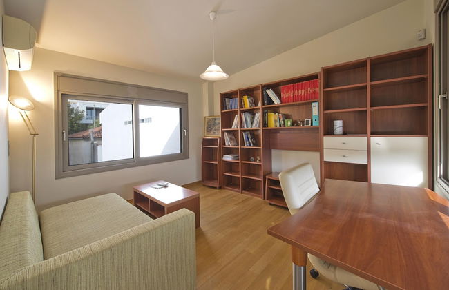 Vari Views in Vari With 3 Bedrooms and 3 Bathrooms - Foto 9