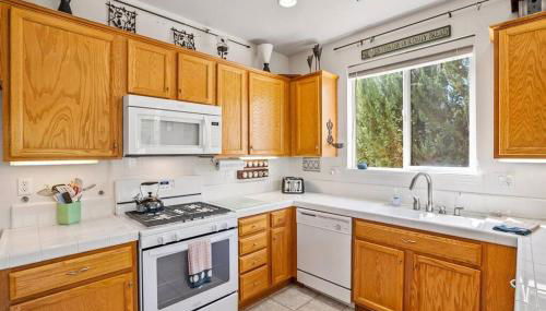 Manzanita Manor-Whimsical art & near downtown - Foto 2