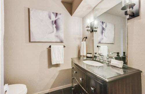 Stylish Dallas Condo Resort-Style Pool - Foto 14