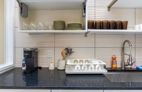 Spacious 3BR Oasis with Patio & Arcade Fun in Philly - Foto 19