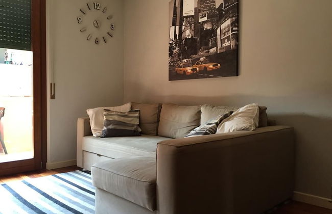 Apartment Self - Photo 12