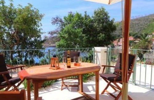 Apartments Seafront Silence - Studio Apartment with Terrace and Sea View - Foto 2