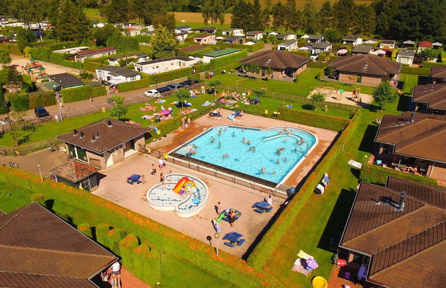 Semi-detached Bungalow with Dishwasher near Veluwe - Photo 11