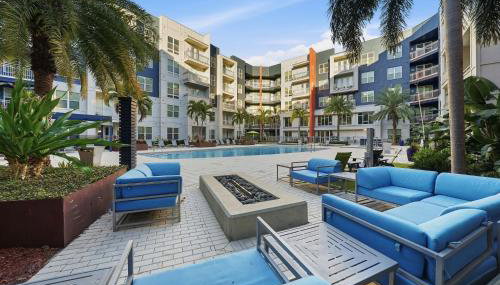 Chic 2BR w Pool Pet-Friendly Unit #14 - Foto 3