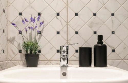 Apartamento KUIA con vistas frontales a la Ría de Bilbao cerca del metro - Foto 32