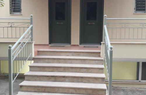 View apartment - Photo 13