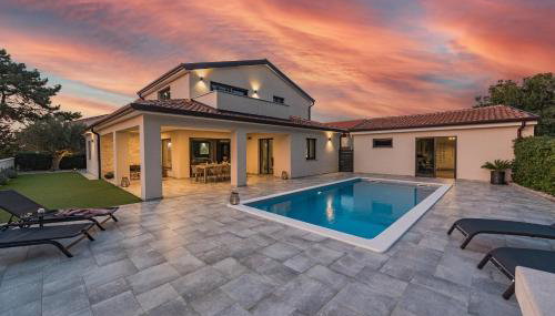 SPECIAL OFFER! NEW LUXURY APARTMENT with pool, fitness, outdoor bar&grill - Foto 2