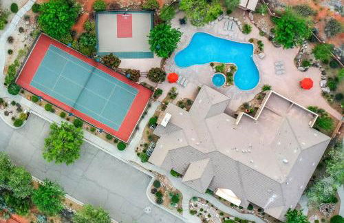 Coral Springs Resort H2 Brand New Home, Community Pool, Outdoor Fireplace, and Near Sand Hollow - Foto 46