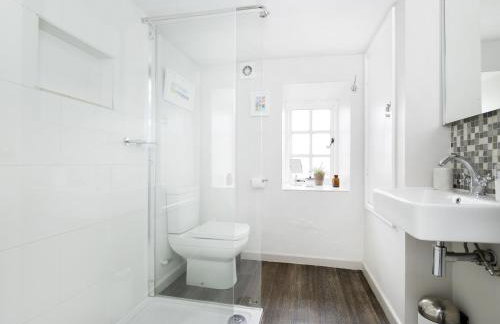 Corner Cottage - Photo 17