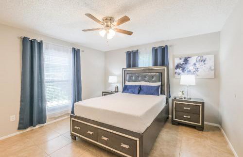 Memorial City Gem Sleeps 12 Fenced Yard - Foto 5