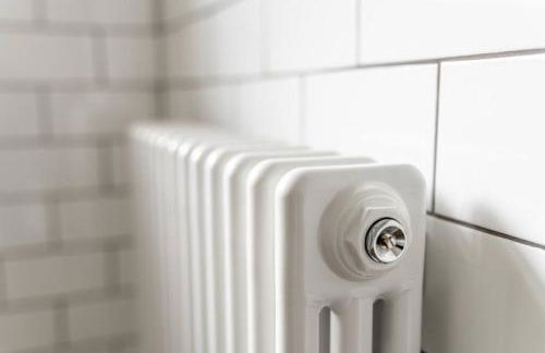 Stunning Property Seaviews, Private Pool & Parking - Photo 22