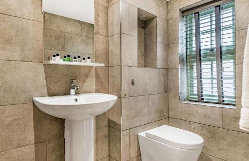 Xxxb- Uk34815 - Photo 20