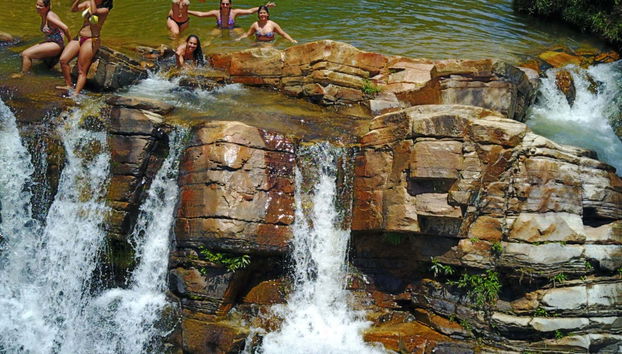 Araras Waterfall Tour