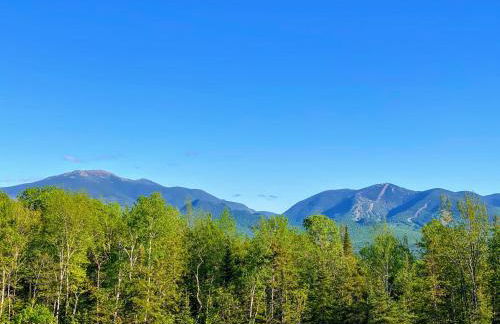 UV Log home with direct Cannon Mountain views Minutes to attractions Fireplace Pool Table AC - Foto 39