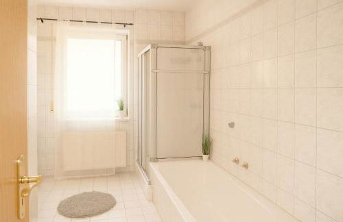 SUNNYHOME Monteurwohnungen und Apartments in Bodenwöhr - Foto 21