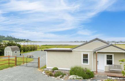 Swan Lake Cottage by Avantstay Views + Firepit - Foto 44
