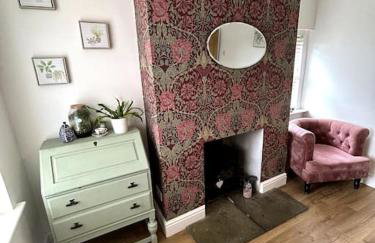 Two Bed Charming Cottage - Foto 16