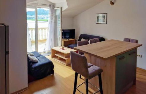 Stunning Apartment In Rogotin-Ploce With Wifi - Photo 2