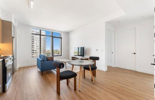 Elegant Studio Haven, Upscale Comfort - Photo 5