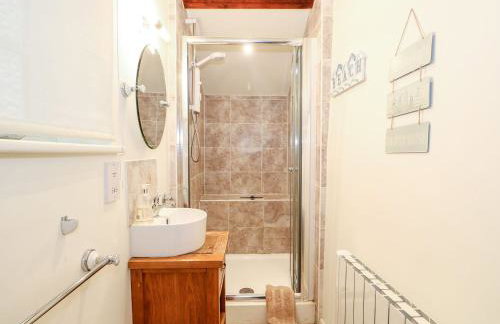 Beach Cottage - Photo 28