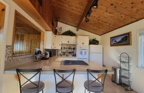 Yosemite Gateway Cottage - King Suite - Mountain Views - Foto 10