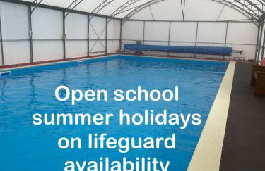 Caban Croeso-The Welcome Cabin, Holiday let, near Mansion House Llansteffan - Photo 2