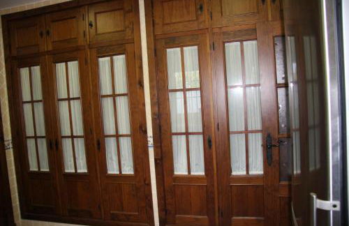 Moderno y amplio chalet, con piscina privada - Foto 35