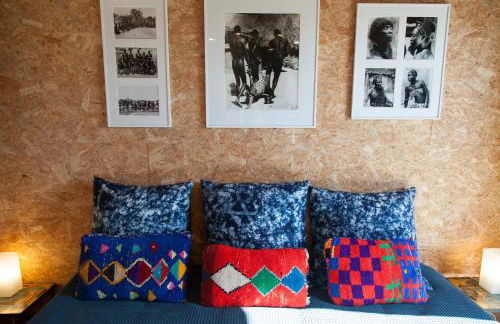 Maison colorée dans un jardin - Foto 5